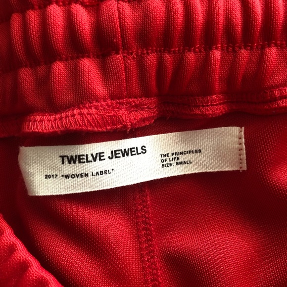 Stylish Joggers - Picture 6 of 6